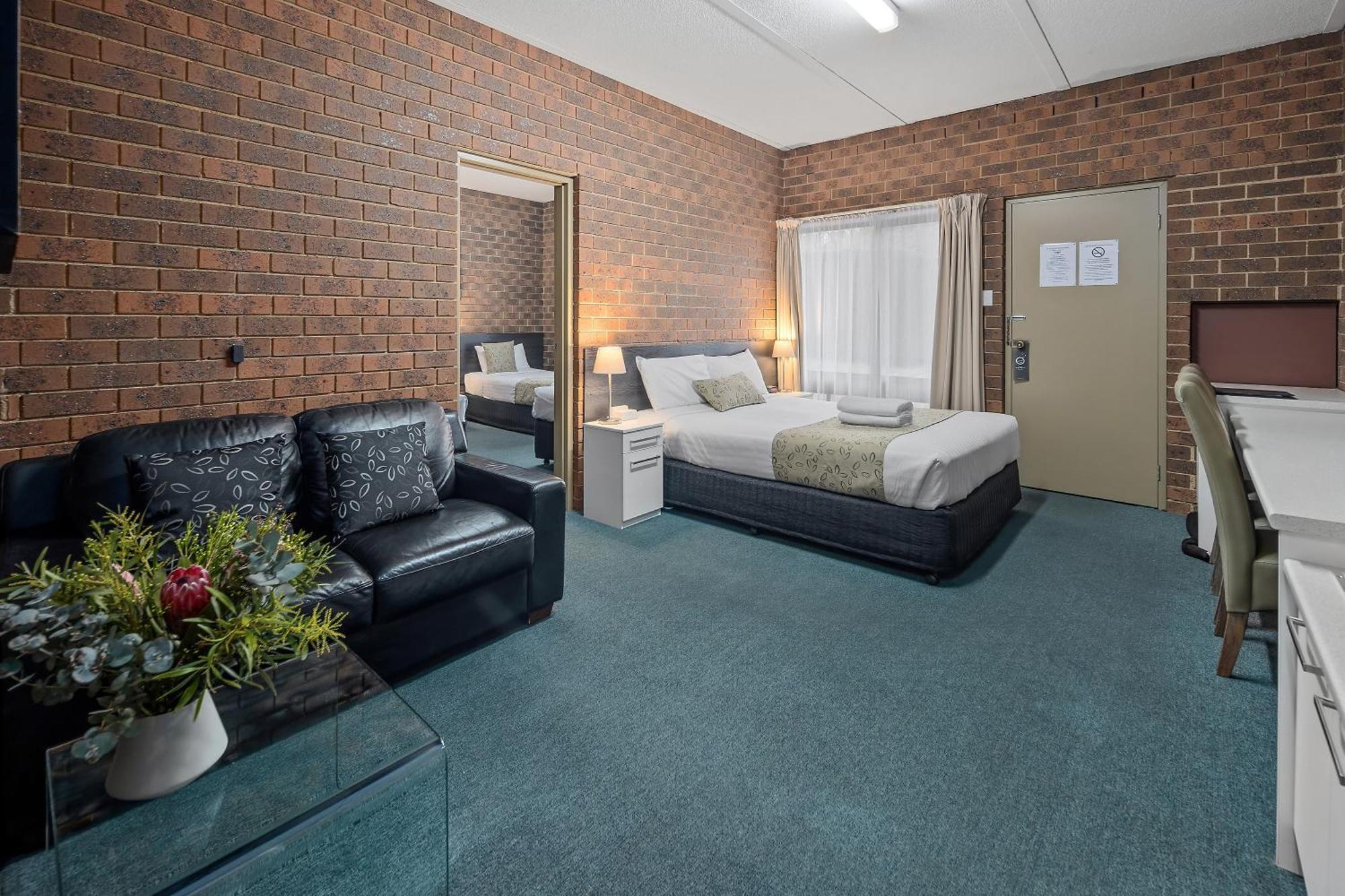 Healesville Motor Inn Room photo